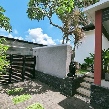 Maya Kori Villa Jimbaran Dış mekan fotoğraf